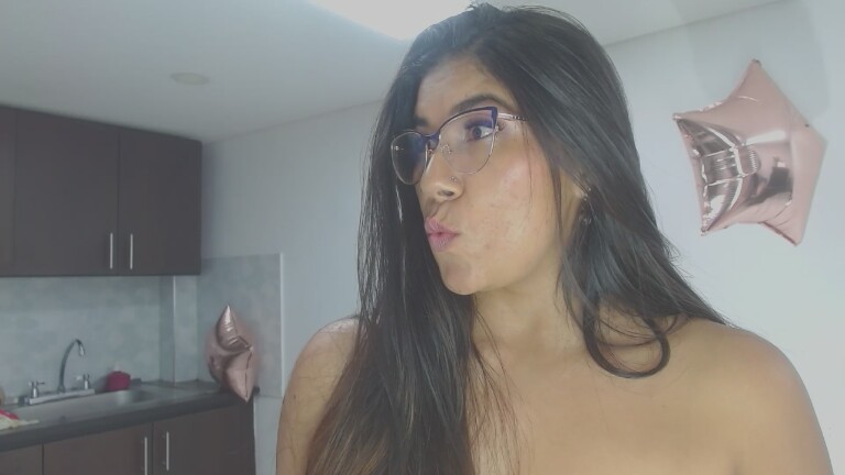 LunaDumont's Streamate show and profile