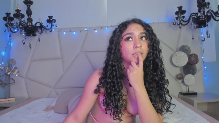 ScarlettFlever's Streamate show and profile