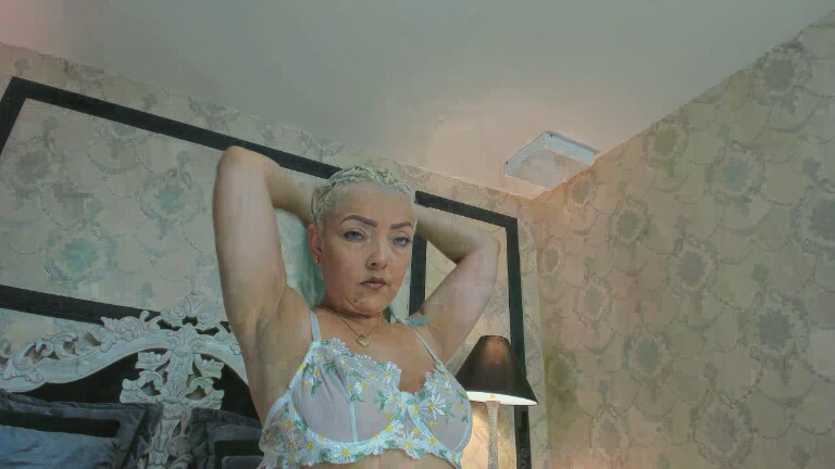 MadisonBecker's Streamate show and profile