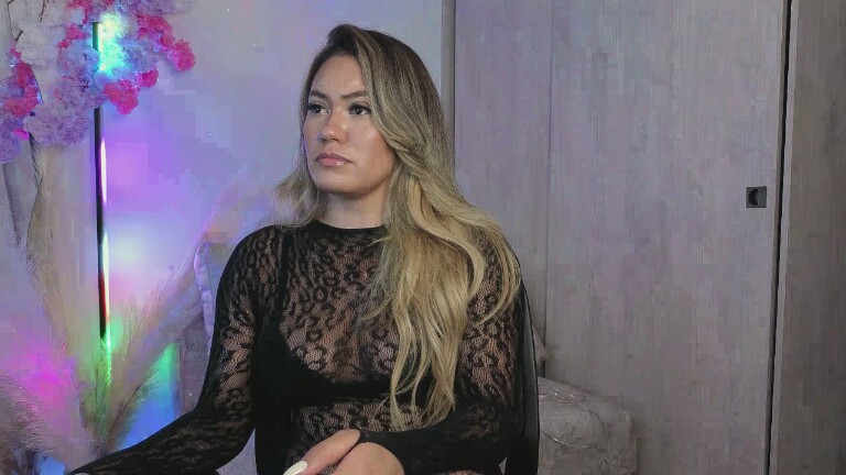 SussiVegaa's Streamate show and profile