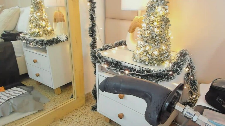 AntoniaRoss's Streamate show and profile