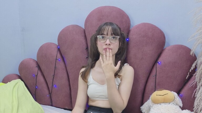 ISABELLAJHONS's Streamate show and profile