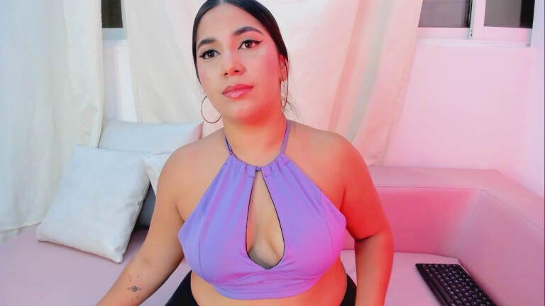 SophieLanne's Streamate show and profile