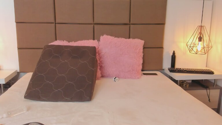 BelleJolie's Streamate show and profile