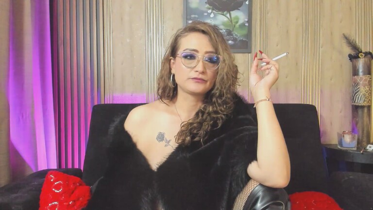 AdeleMour's Streamate show and profile