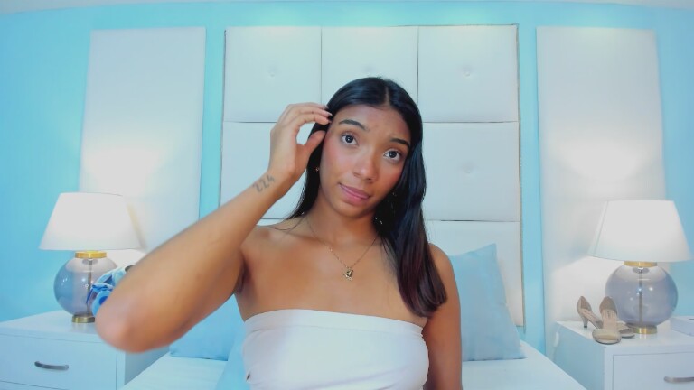 SidneyLovee's Streamate show and profile