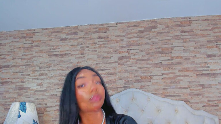 AnnyDuque's Streamate show and profile