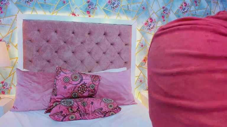 SalomeeRay's Streamate show and profile