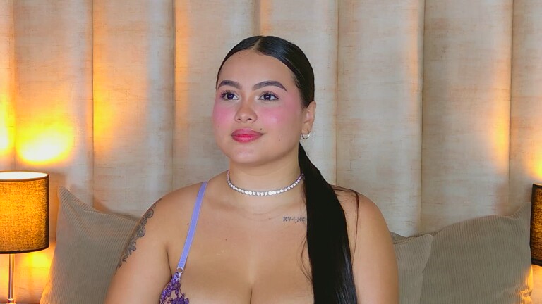 Evelin_Lombardi's Streamate show and profile