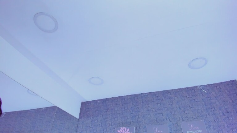 VioletteClain's Streamate show and profile