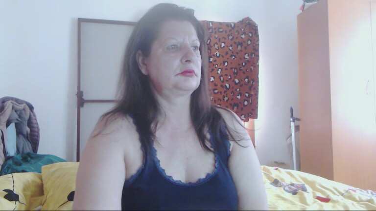ExtasyMature's Streamate show and profile