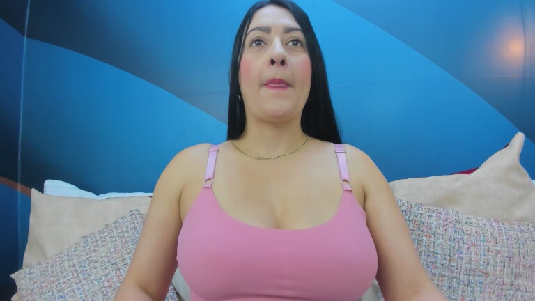 KameliaDuran's Streamate show and profile
