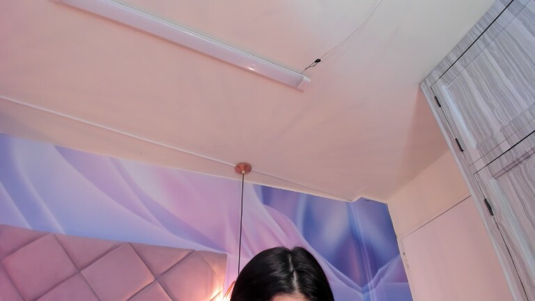 ViolletaRosse's Streamate show and profile