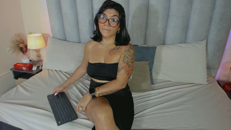 LunnaNoir's Streamate show and profile