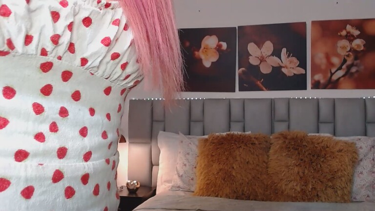 MaryMilan's Streamate show and profile