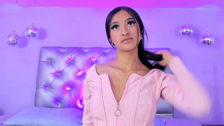 SilvanyMontana's Streamate show and profile