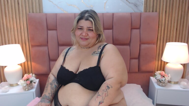 Evaverse's Streamate show and profile