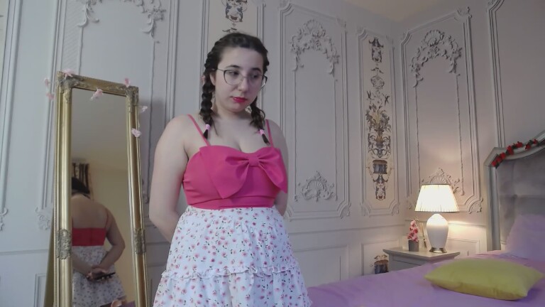 HAZELs's Streamate show and profile