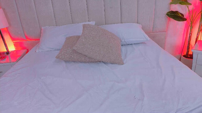 LeticiaDavis_GB's Streamate show and profile