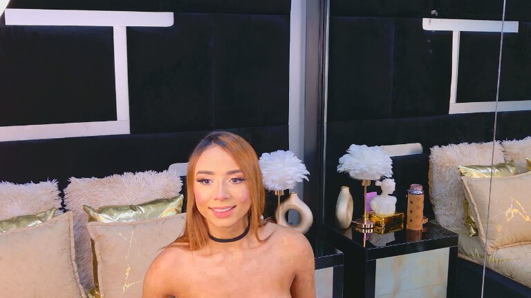 AlanaFerrara's Streamate show and profile