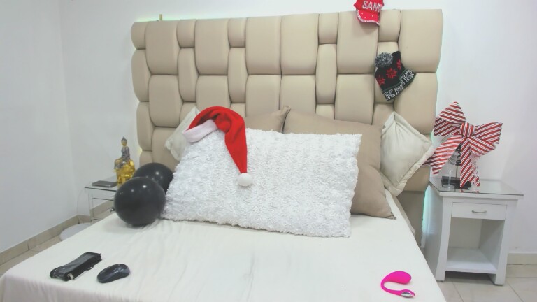 Kharhaa's Streamate show and profile