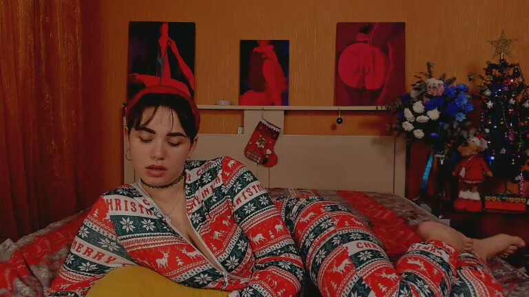 GlamNova's Streamate show and profile