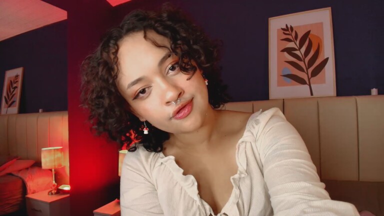 ZarahRosse's Streamate show and profile