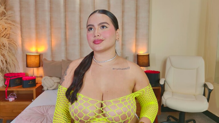 Evelin_Lombardi's Streamate show and profile