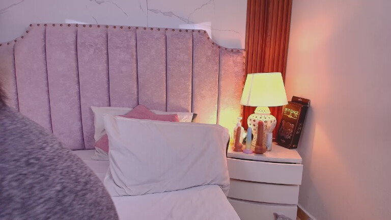 Jasmin_606's Streamate show and profile