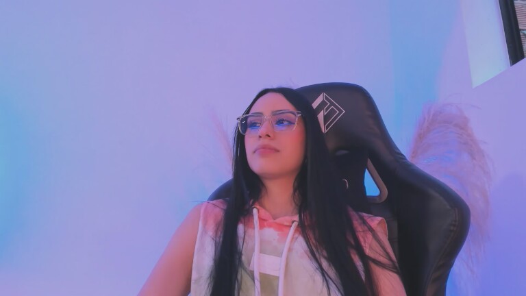 CheerryX's Streamate show and profile