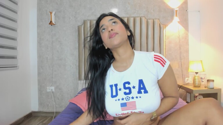 NaishaRoussel's Streamate show and profile