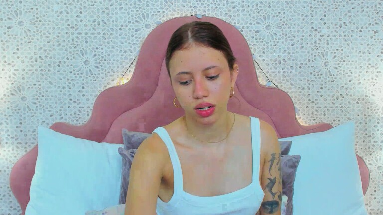 AriadnaOwenss's Streamate show and profile