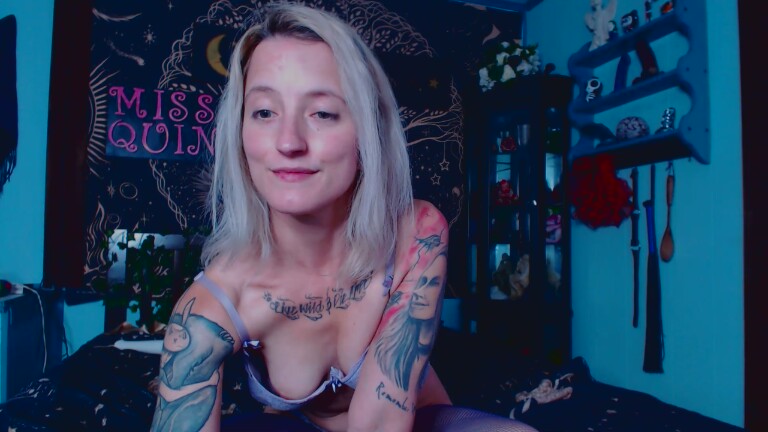 MissQuinCam's Streamate show and profile