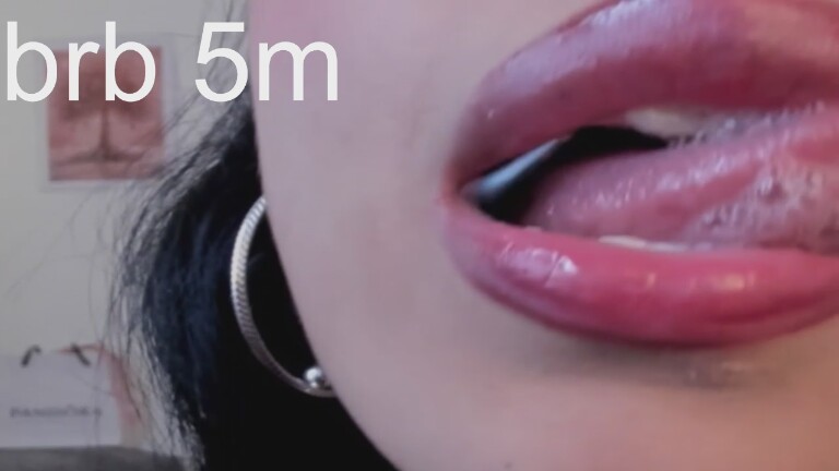 MISSJENNER's Streamate show and profile