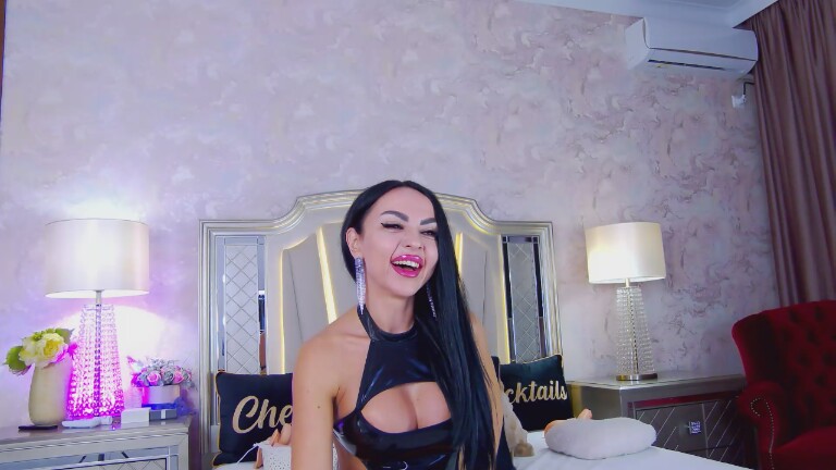 Issadorra's Streamate show and profile