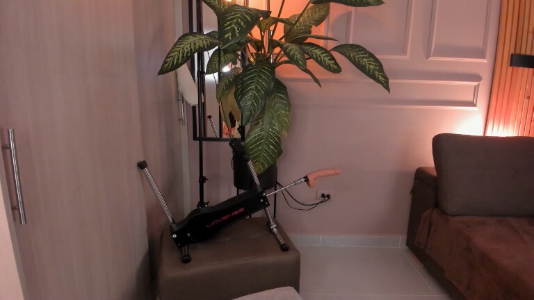 BellaSophiee's Streamate show and profile