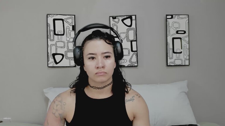 AngelMartins's Streamate show and profile