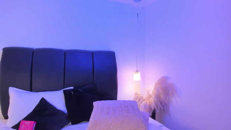 Chloe_Scoot's Streamate show and profile