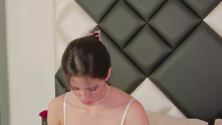 JohanaPiero's Streamate show and profile