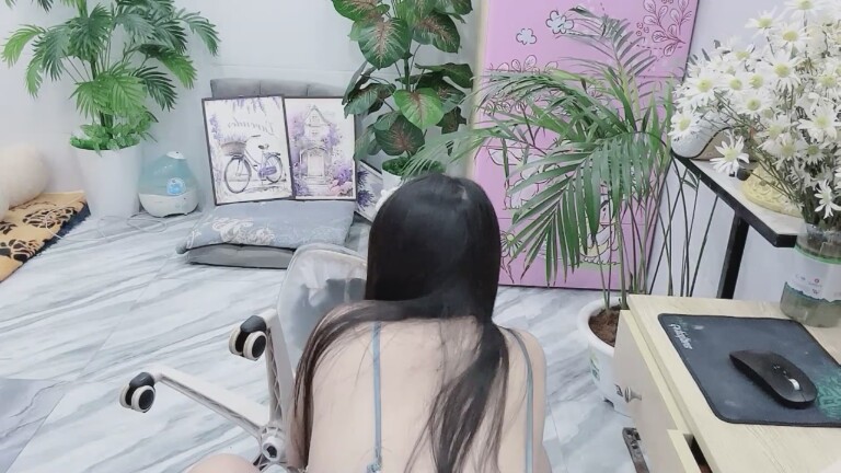 Sweet_titi's Streamate show and profile