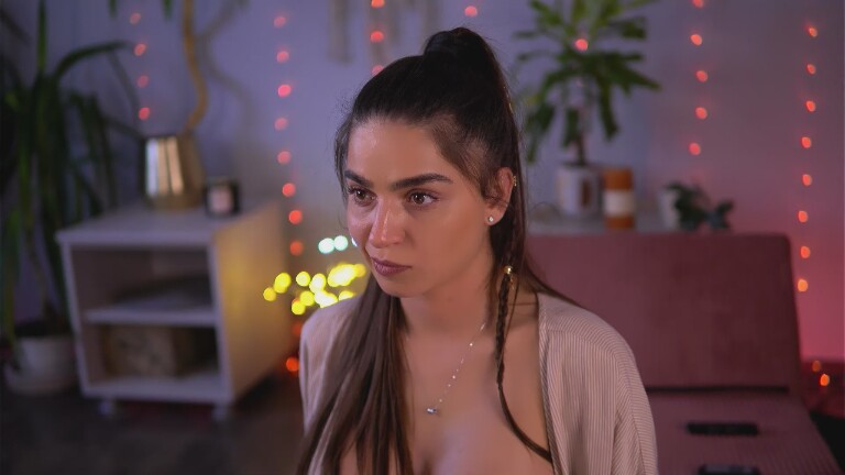 PureEllie's Streamate show and profile