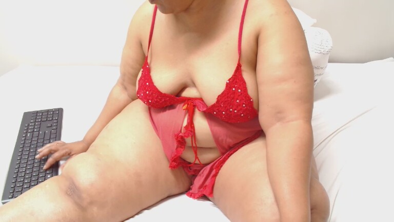 CaramelHugeAssZA's Streamate show and profile