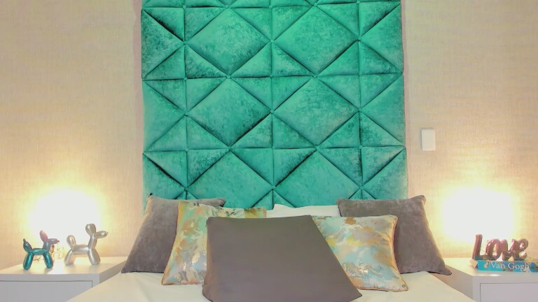 VenusMillan's Streamate show and profile