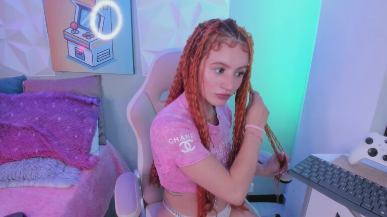 AdelaineBestt's Streamate show and profile