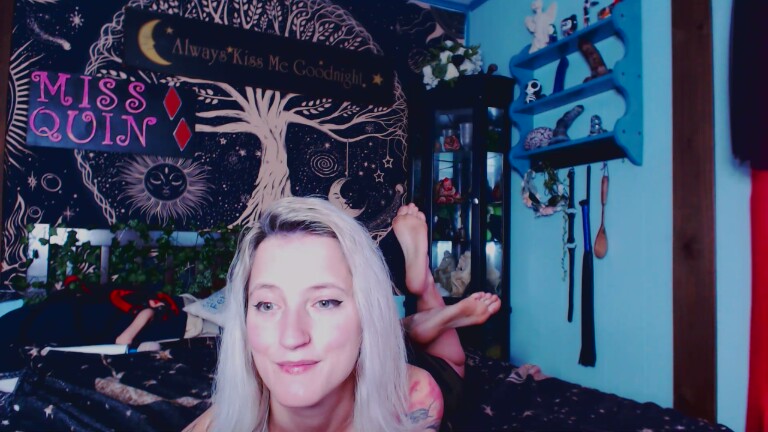 MissQuinCam's Streamate show and profile