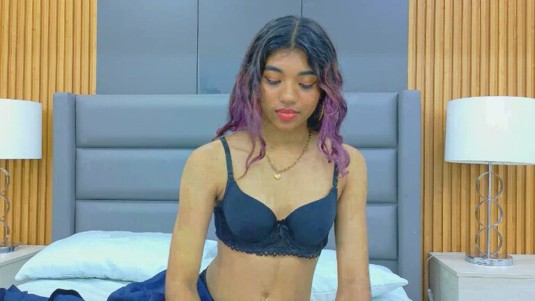 AlejandraOjeda's Streamate show and profile