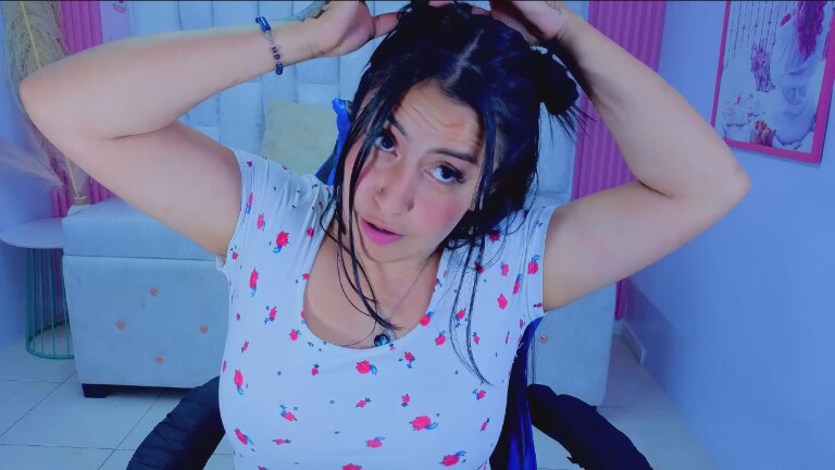 EmilyMiillsS's Streamate show and profile