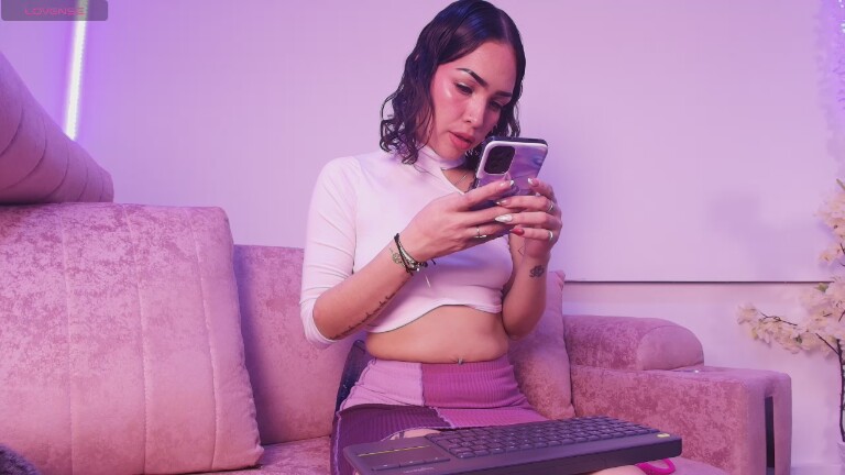 Candy_dim's Streamate show and profile