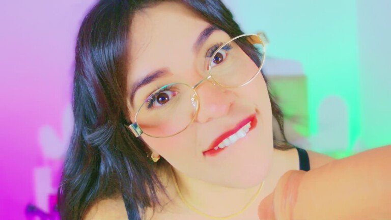 CharlootteEvans's Streamate show and profile