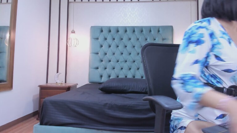 IvanaRusso's Streamate show and profile